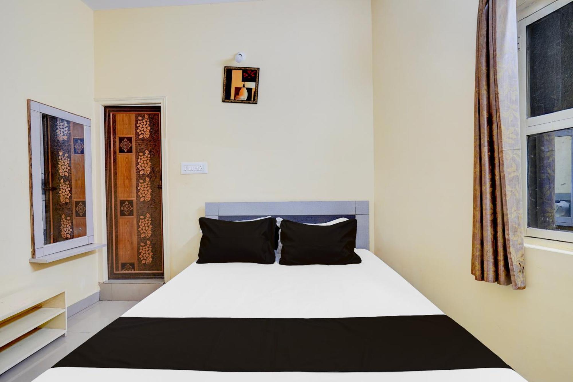 Hotel O Bluestar Bangalore Esterno foto